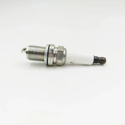 4pcs/lot 06H905601A PFR7S8EG Platinum Spark Plug For Audi A3 A4 A5 A6 R8 Q5 S5 TT VW Passat Golf Jetta Tiguan #OEM 1675