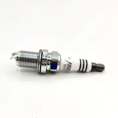 NEW BKR8EIX 2668 Iridium IX Spark Plug For Audi Volkswagen A3 A4 A5 CC TT TTS Tiguan Passat Jetta Auto Plugs 4PCS